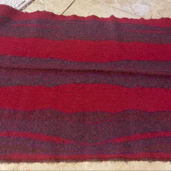 Unisex YSL Wool Scarf - Picture 4 of 8